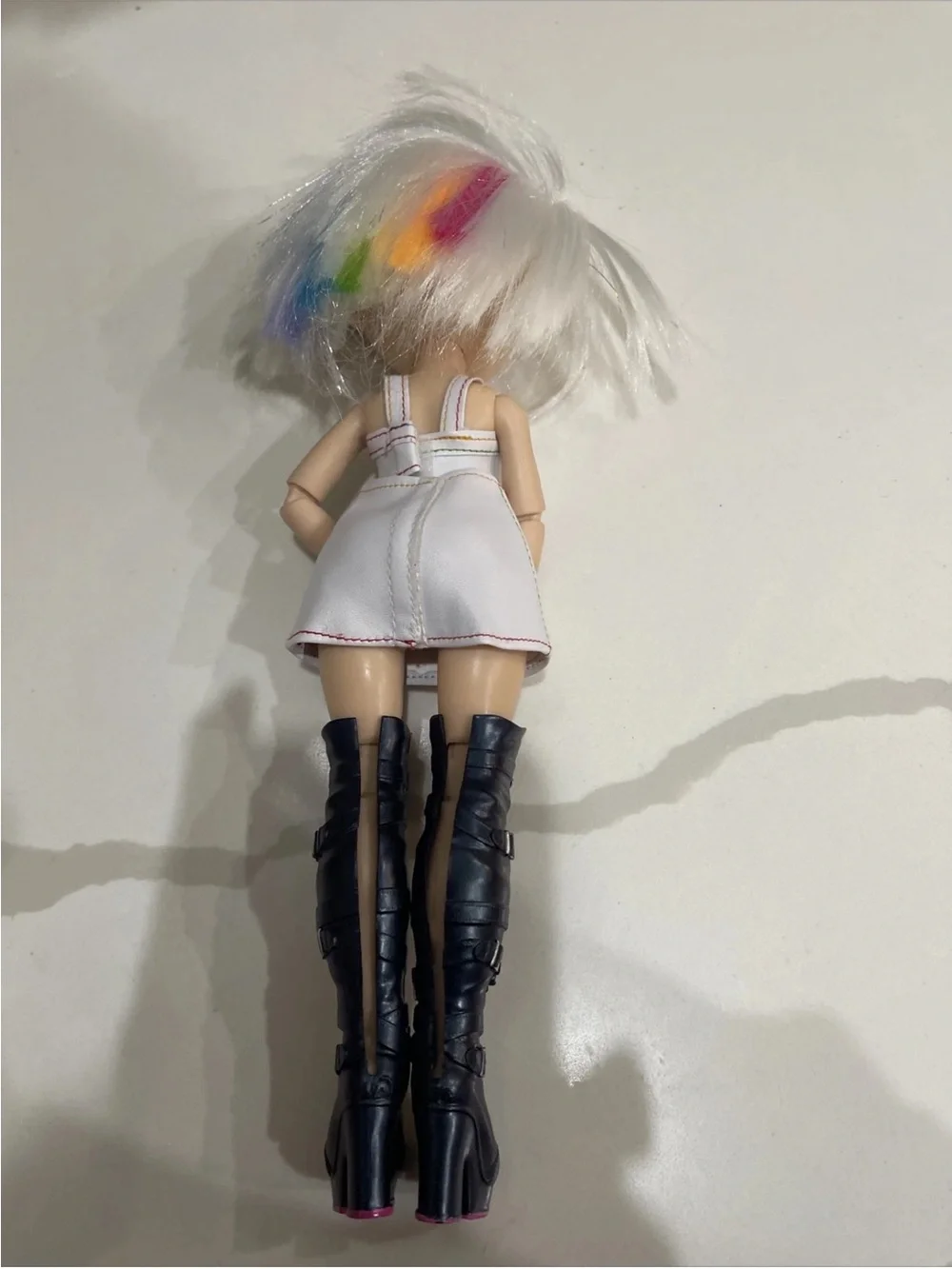 Rainbow High Winter Break Jade Hunter  Violet Willow And Doll White Hair Great